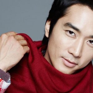 256181_247787628685209_3864